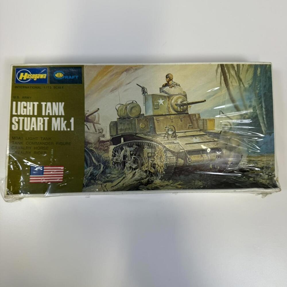 Brand New Hasegewa Light Tank Stuart Mk.1 M3A1 Model 1/72 Scale